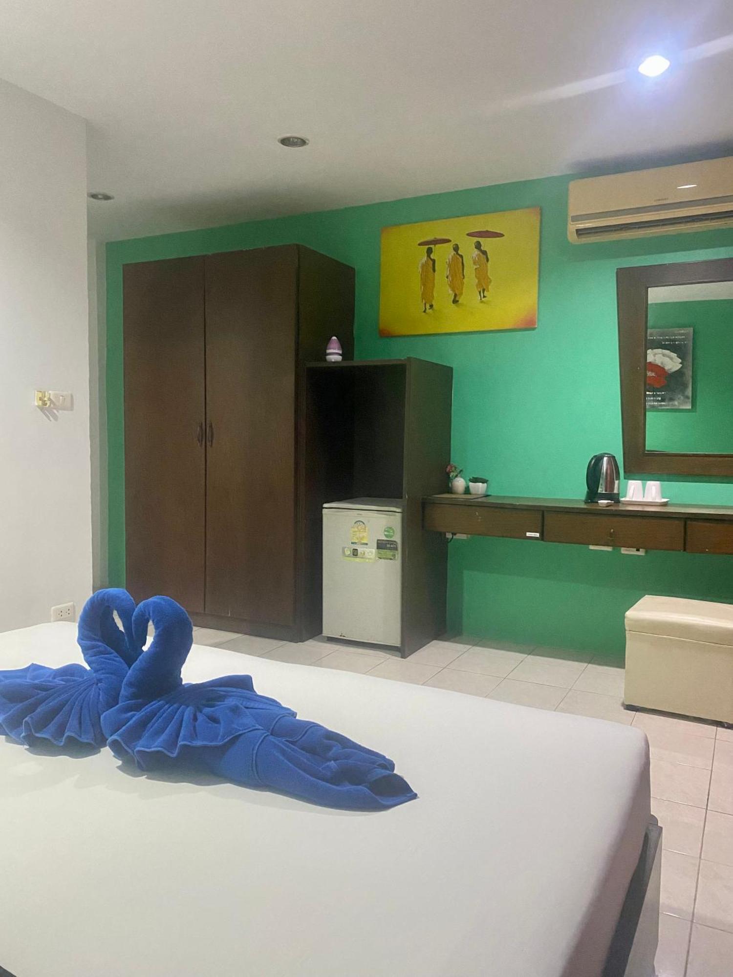 Kata Guesthouse Tuscany Ngoại thất bức ảnh