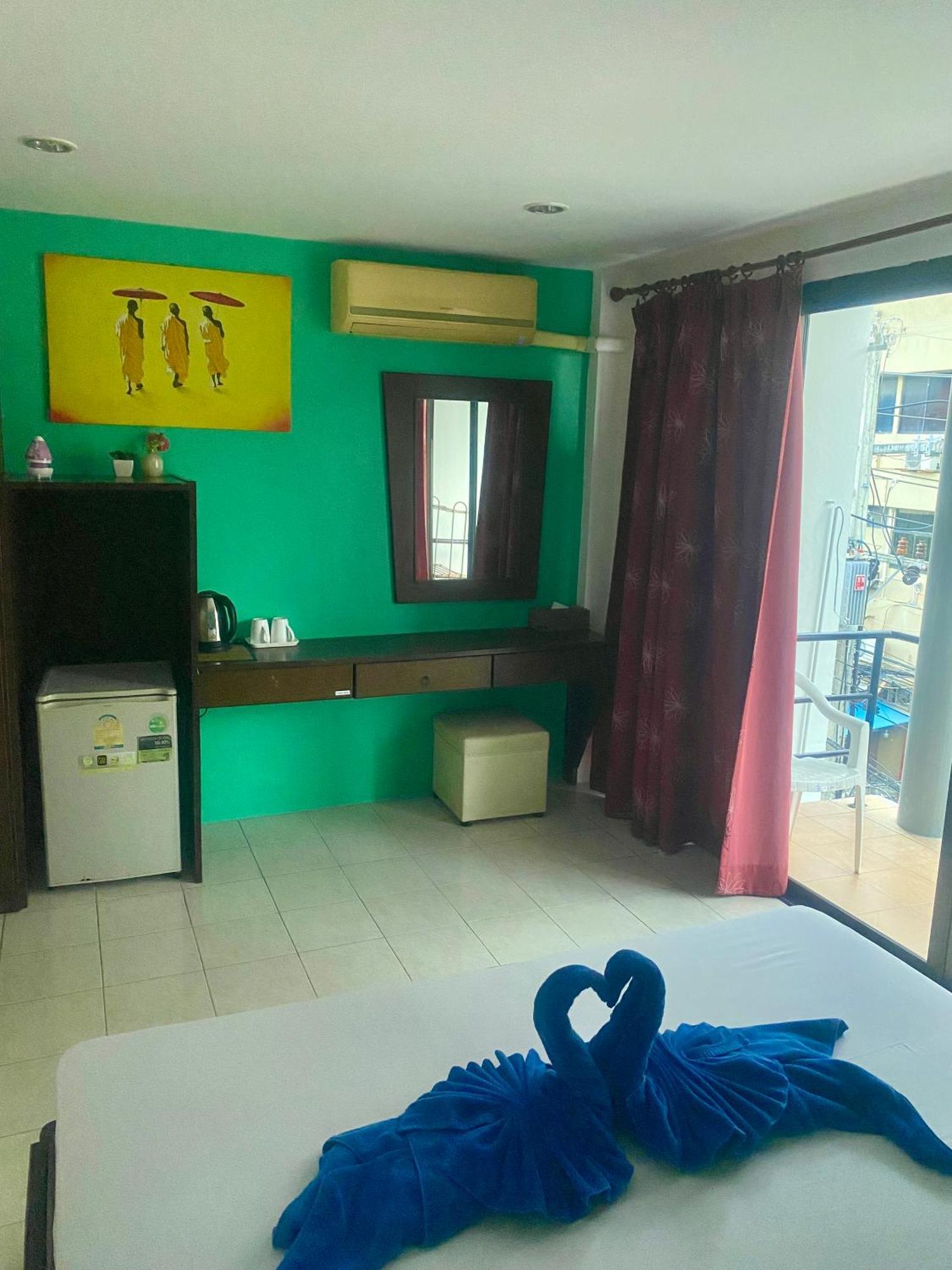 Kata Guesthouse Tuscany Ngoại thất bức ảnh
