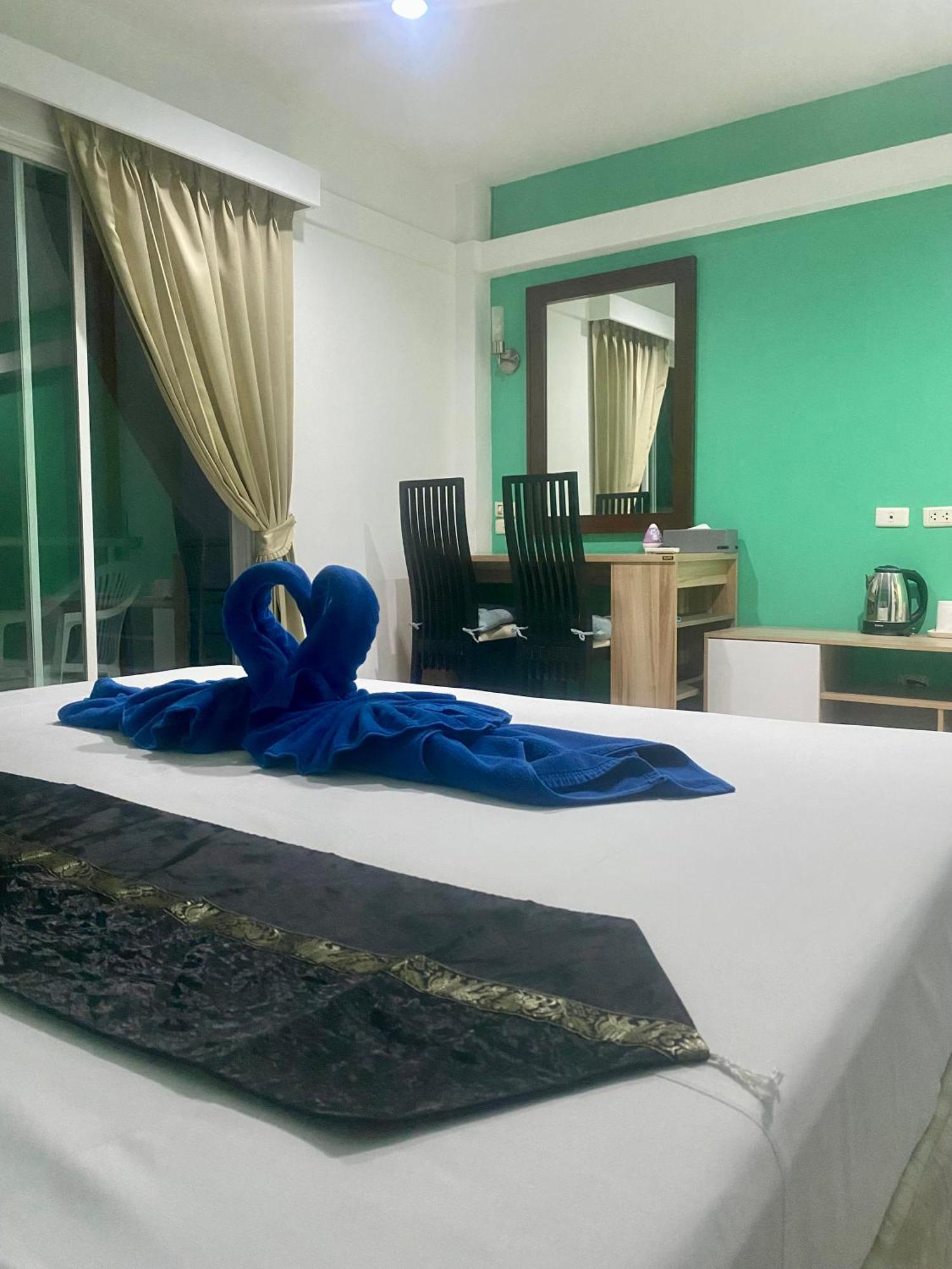 Kata Guesthouse Tuscany Ngoại thất bức ảnh