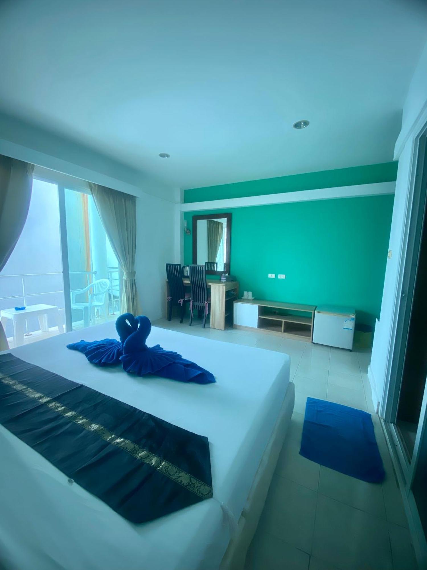 Kata Guesthouse Tuscany Ngoại thất bức ảnh