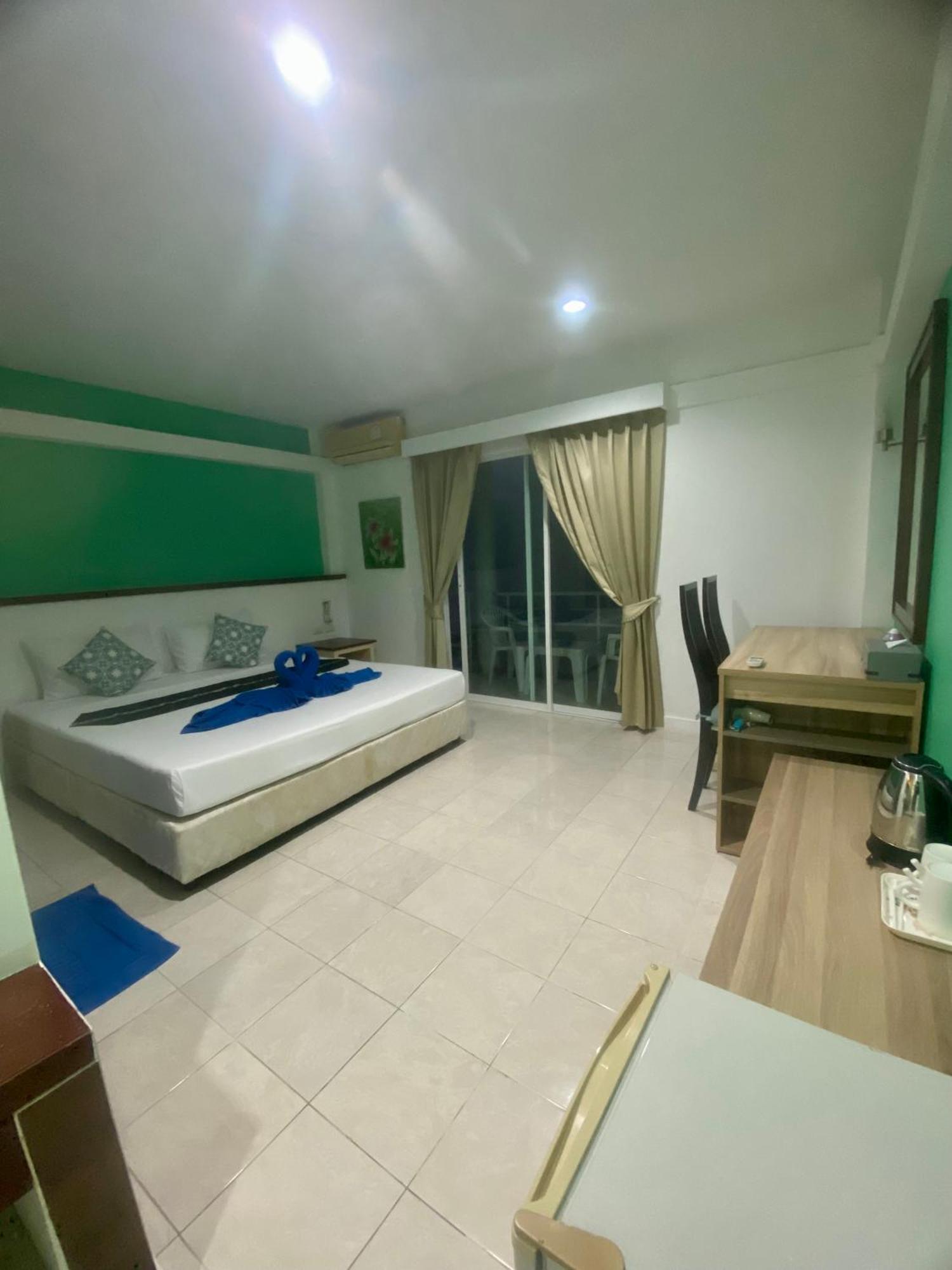 Kata Guesthouse Tuscany Ngoại thất bức ảnh