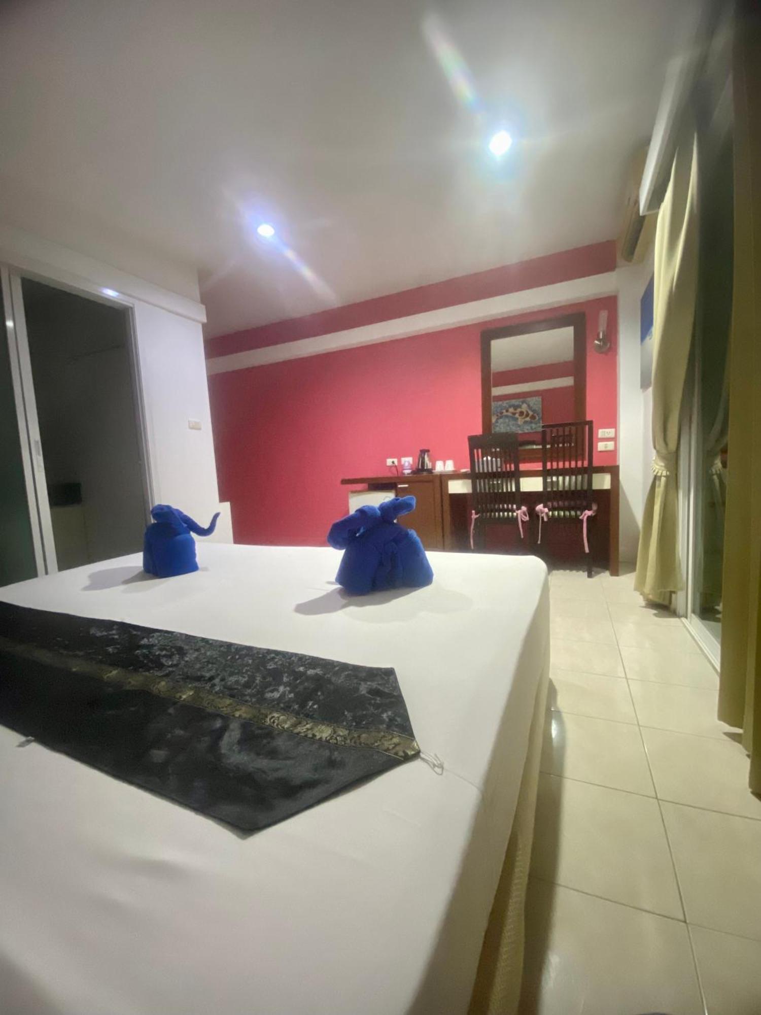 Kata Guesthouse Tuscany Ngoại thất bức ảnh